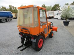Agria 5900 mit Schneepflug+Kabine*