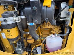 CATERPILLAR 301.6 / 2019 BJ / 1.435 H / 2 x Löffel / MS01