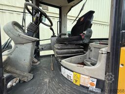YANMAR V70S Schwenklader / 2017 BJ / Schaufel + Gabel