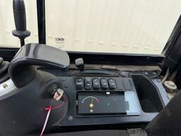 JCB 16C-1 / 2021 BJ / 806 H / 3 x Löffel