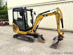 CATERPILLAR 301.7D / 2017 BJ / 1.597 H / 2 x Löffel / MS01