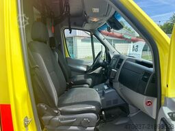 MERCEDES-BENZ Sprinter 316 / RTW Delfis + Trage