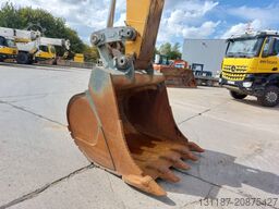 Liebherr R 946LC (Lifting Cab)