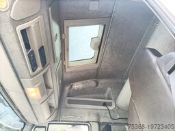 Iveco EUROCARGO 180E28