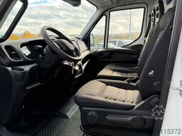 Iveco Daily 35S14 A8*R3.450mm*Automatik*Kamera*3Sitze*