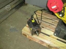 Fanuc S-500iB , R-J3iB mit 7.Achse/Motor