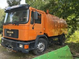 MAN M05