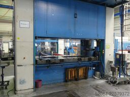 Schuler Exzenterpresse MC400