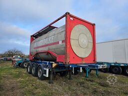 SCHMITZ CARGOBULL Tankchassis mit Tankcontainer, 375.678 Km