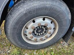 SCHMITZ CARGOBULL Tankchassis mit Tankcontainer, 375.678 Km