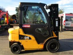Caterpillar DP25N - Triplex 4,7m - Zinkenversteller + Seitensc