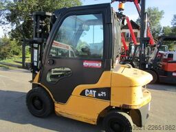 Caterpillar DP25N - Triplex 4,7m - Zinkenversteller + Seitensc
