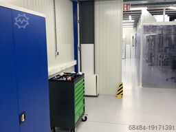 GMR darkroom Darkroom with storage floor