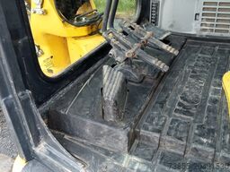 Komatsu PC55MR-5E0 with 3 buckets