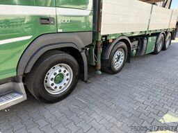 Volvo FM500 8X4 Kran Hiab 408 Jib bis 30 Meter