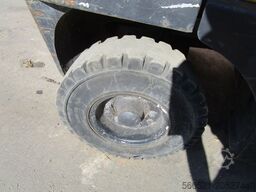 Hyster 3 Ton.- Triplex-Freihub 4,8m - Seitenschieber