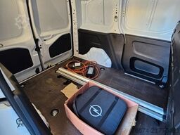 OPEL Combo E Cargo - e Edition 50Kwh 11kW Kamera AHK