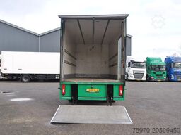 Scania P250 4x2 2015 CLOSED BOX + TAIL LIFT