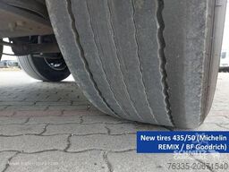 Schmitz Cargobull Curtainsider Mega