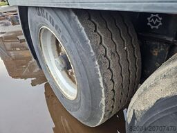 VAN HOOL 94/3067. flat container chassis all connections...