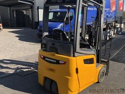 Jungheinrich EFG215 Li-ion /3.3m/ 5799h