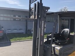 Jungheinrich EFG215 Li-ion /3.3m/ 5799h