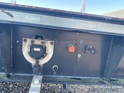 PAVIC Holzauflieger mit Schemel und Rungen