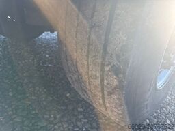 PAVIC Holzauflieger mit Schemel und Rungen