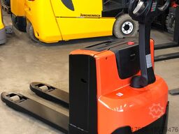 Toyota LWE 180 - Service Neu - Nur 985 Std.