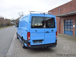 VW Crafter 35 Flach Werkstattwagen Regale AHK Klima