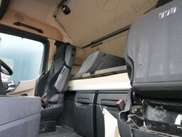 Mercedes-Benz ACTROS 2442 6x2 RHD 492.500km