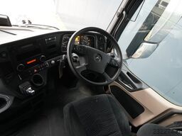Mercedes-Benz ACTROS 2442 6x2 RHD 481.900km