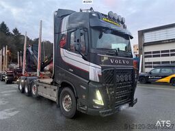 Volvo FH16 8x4 Globetrotter Royal timber truck w/Loglift