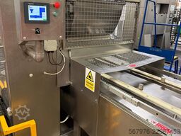 Comas / Baker Perkins MUFFIN LINE / 15m Travelling Oven