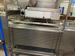 Comas / Baker Perkins MUFFIN LINE / 15m Travelling Oven