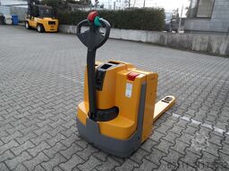 Jungheinrich EJE 220 - TOP-Batterie - wenig Stunden