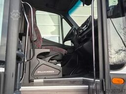MERCEDES-BENZ 2 x 515 Sprinter 22 Schlafsessel Lagerfahrzeug S