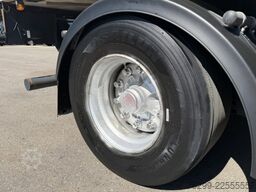  2 PEL 18 Kühlkoffer / HB / Swiss-Vehicle