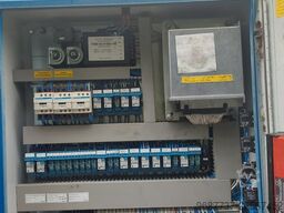 Böcker AHK30/1600