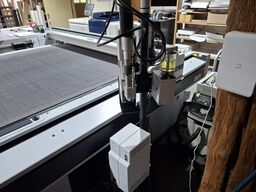 Zünd G3 L-2500 (1800x3200)