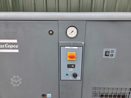 Atlas Copco Airpower B.V. GX5 FF Rotary Screw Compressor and Tank