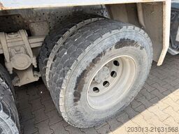 MERCEDES-BENZ AROCS 3740 8x4 Betonmischer EUROMIX 10 m³