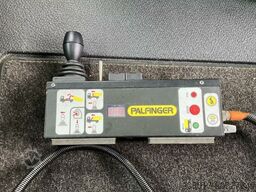 MERCEDES-BENZ Arocs 3253 8x4 Abrollkipper Kran Palfinger 37002