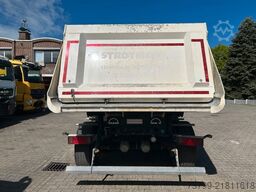 SCHMITZ CARGOBULL Kippauflieger mit 3 Achsen