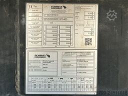 SCHMITZ CARGOBULL Kippauflieger mit 3 Achsen