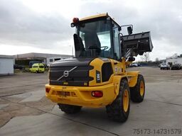 VOLVO L30G Radlader 4x4 ALLRAD