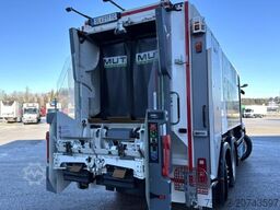 eActros 300LL MÜLLPRESSER Müllsammelfahrzeug