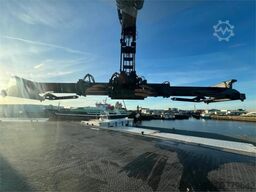 Kalmar DRG450-75S6HCXS Barge Handler