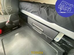 Mercedes-Benz Actros 1843