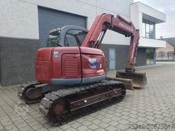 New Holland Kobelco E70 - 8 TON